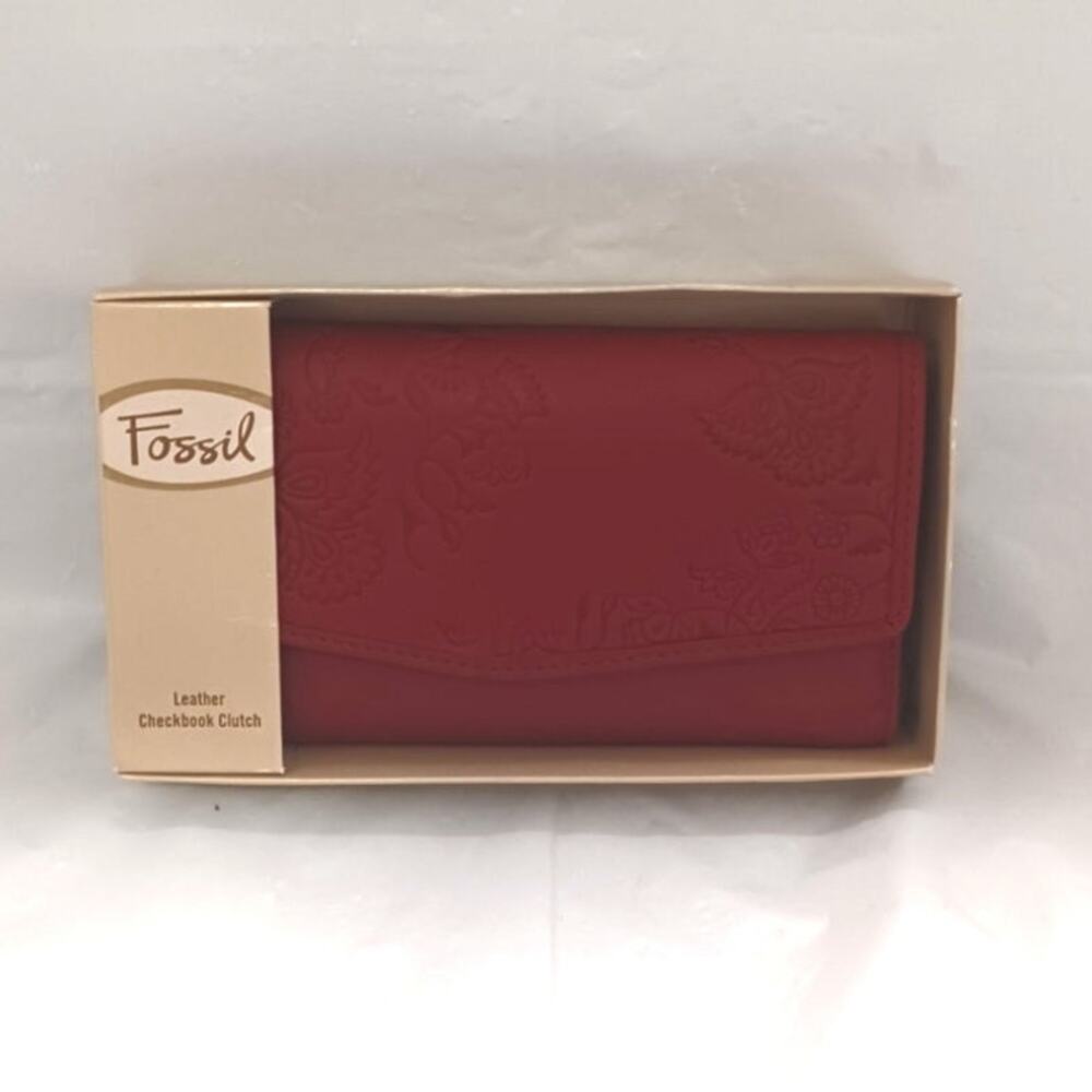 Fossil Vintage Red Leather Checkbook Clutch Wallet